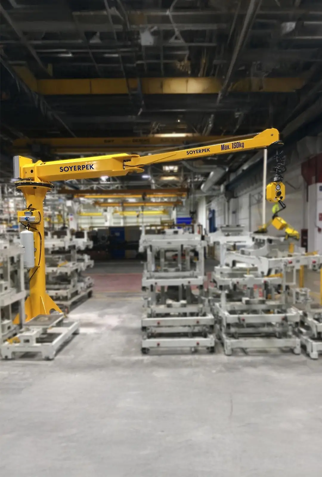 Système de manipulateur industriel Soyerpek économe en énergie et panneau de surveillance IoT. Contrôle intelligent et technologie de manipulateur durable