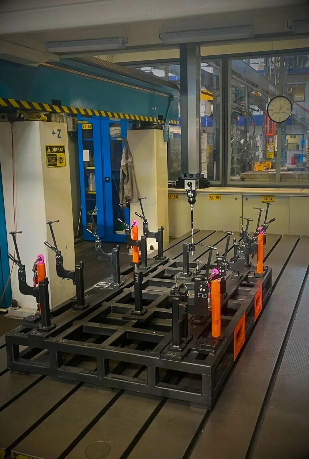 Atelier de fabrication de machines spéciales