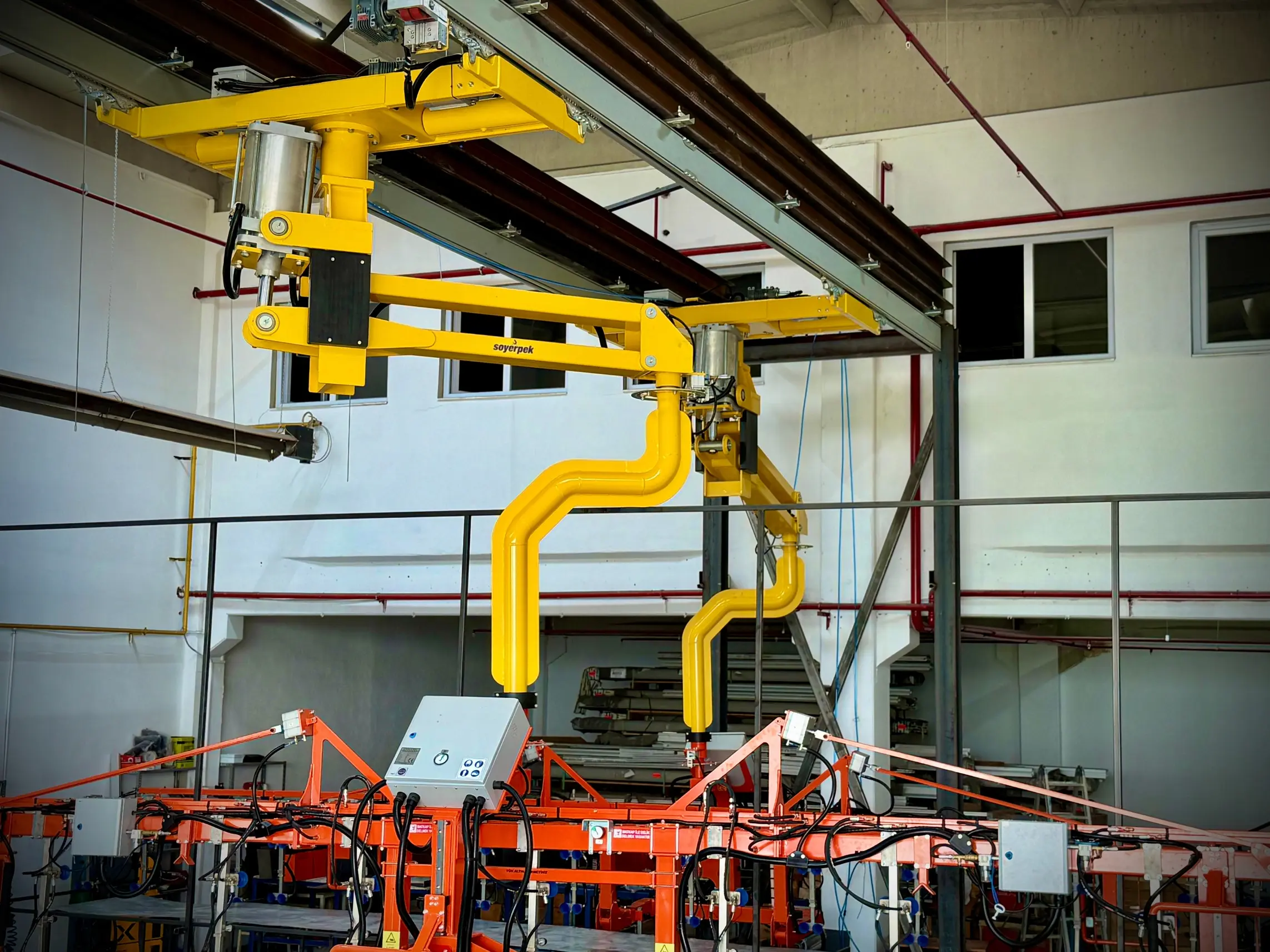 Vue latérale du manipulateur à câble